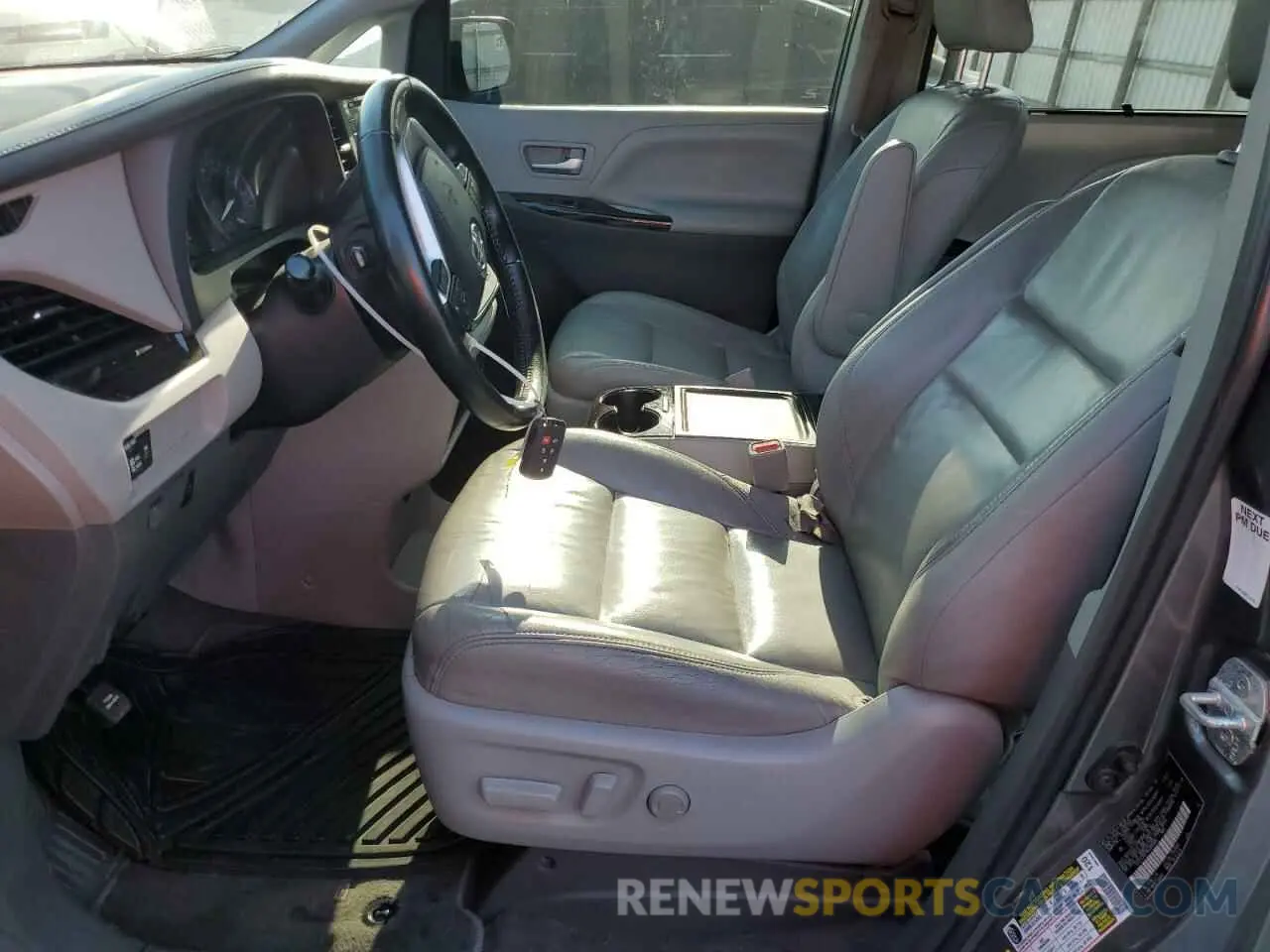7 fotografías del automóvil dañado 5TDYZ3DC1KS980093 TOYOTA All Models 2019