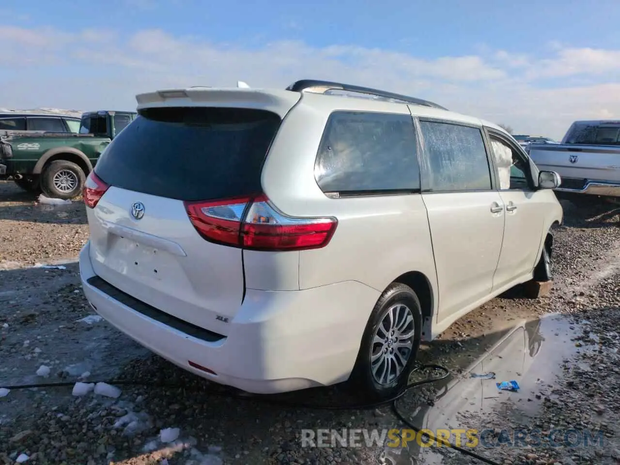3 fotografías del automóvil dañado 5TDYZ3DC1KS982412 TOYOTA All Models 2019