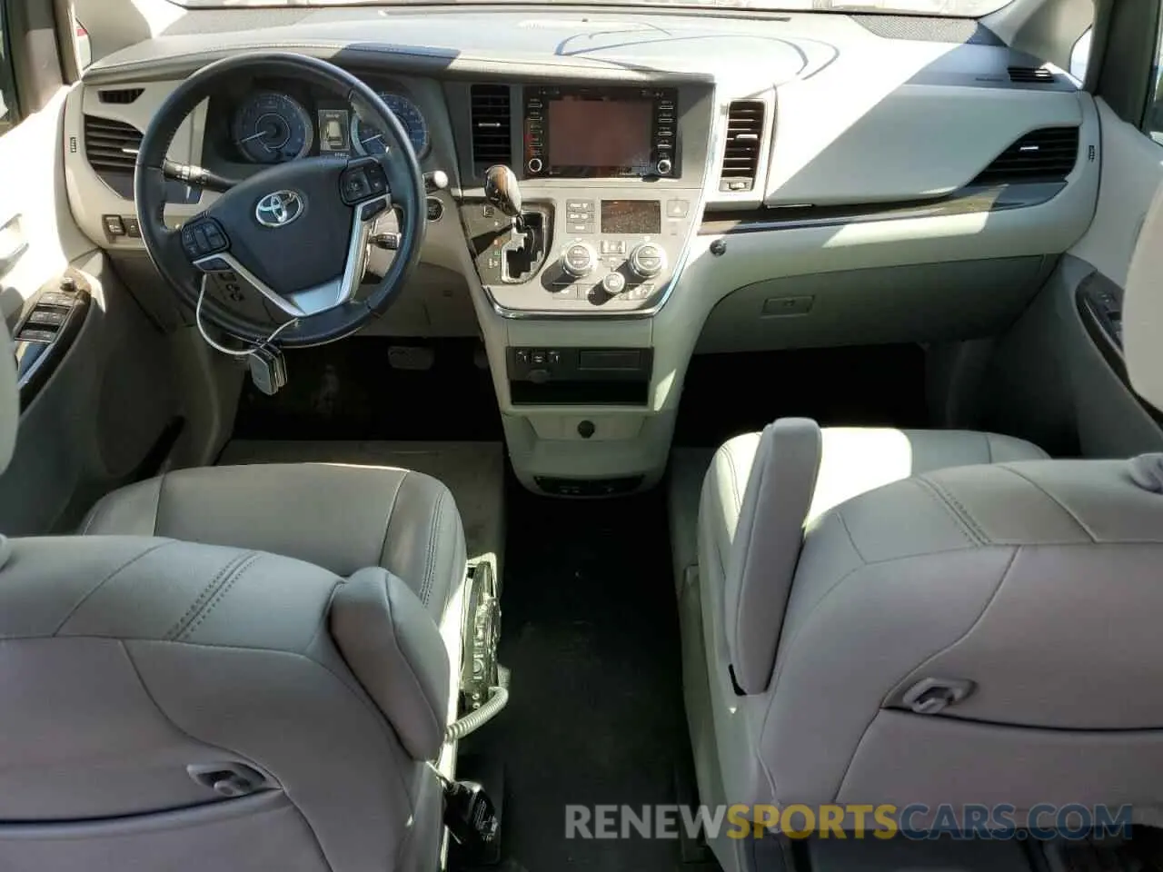8 fotografías del automóvil dañado 5TDYZ3DC2KS002489 TOYOTA All Models 2019