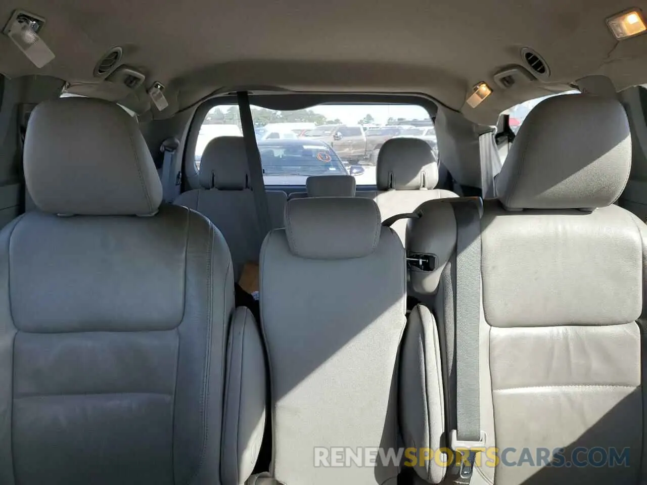 10 fotografías del automóvil dañado 5TDYZ3DC3KS971668 TOYOTA All Models 2019