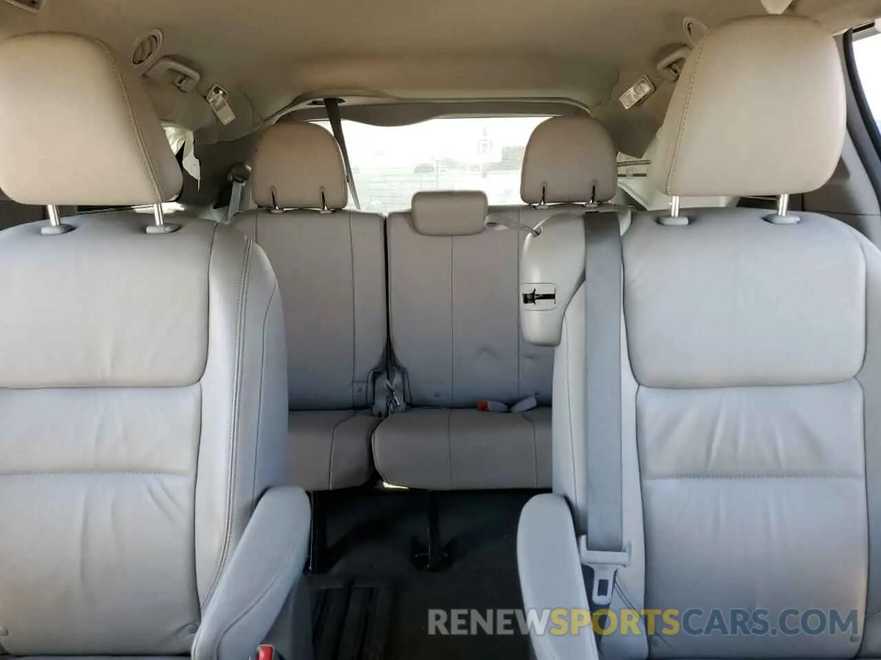 10 fotografías del automóvil dañado 5TDYZ3DC7KS979403 TOYOTA All Models 2019