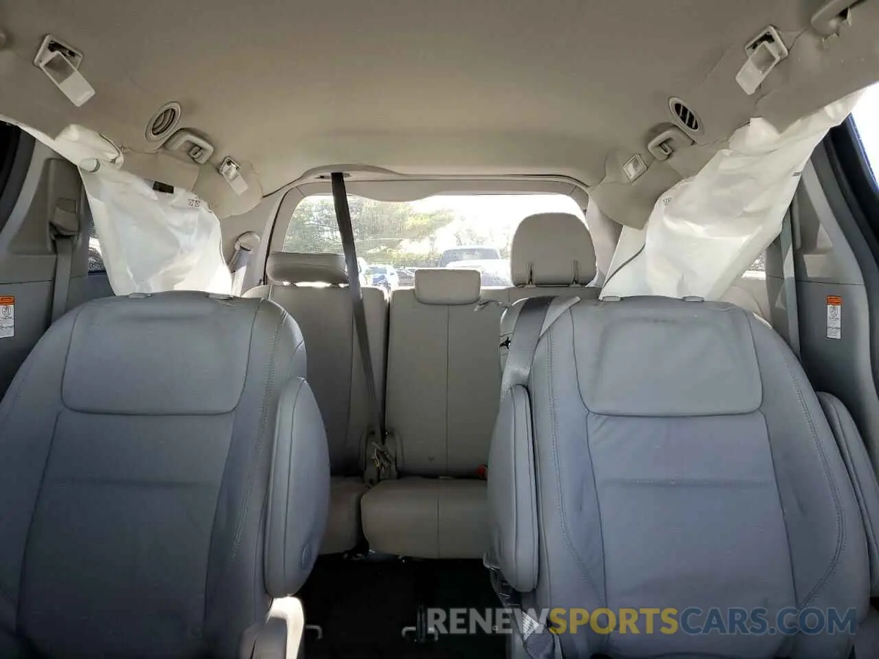 10 fotografías del automóvil dañado 5TDYZ3DC8KS986781 TOYOTA All Models 2019