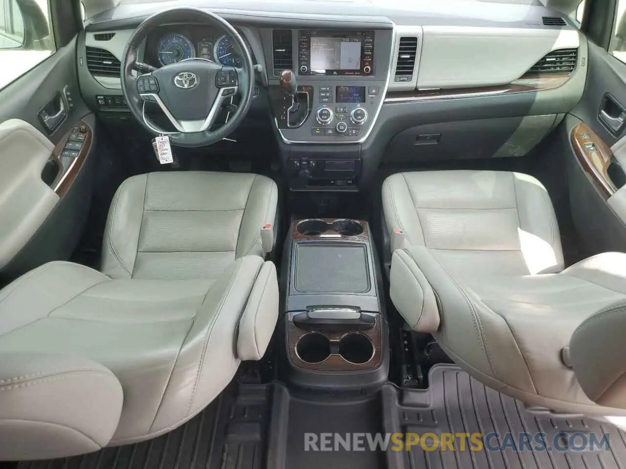 8 fotografías del automóvil dañado 5TDYZ3DC9KS976972 TOYOTA All Models 2019