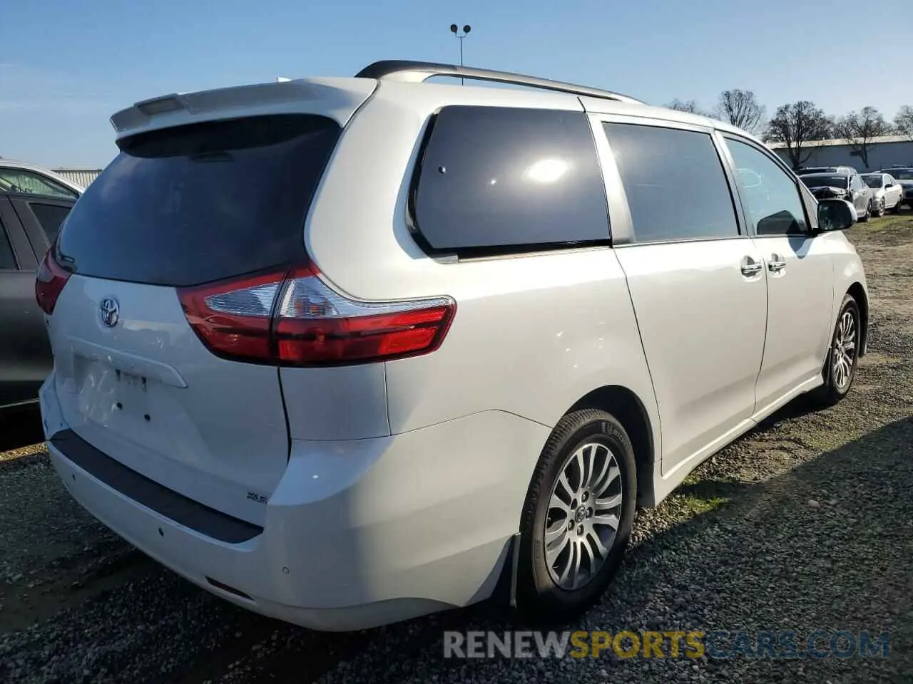 3 fotografías del automóvil dañado 5TDYZ3DCXKS018911 TOYOTA All Models 2019
