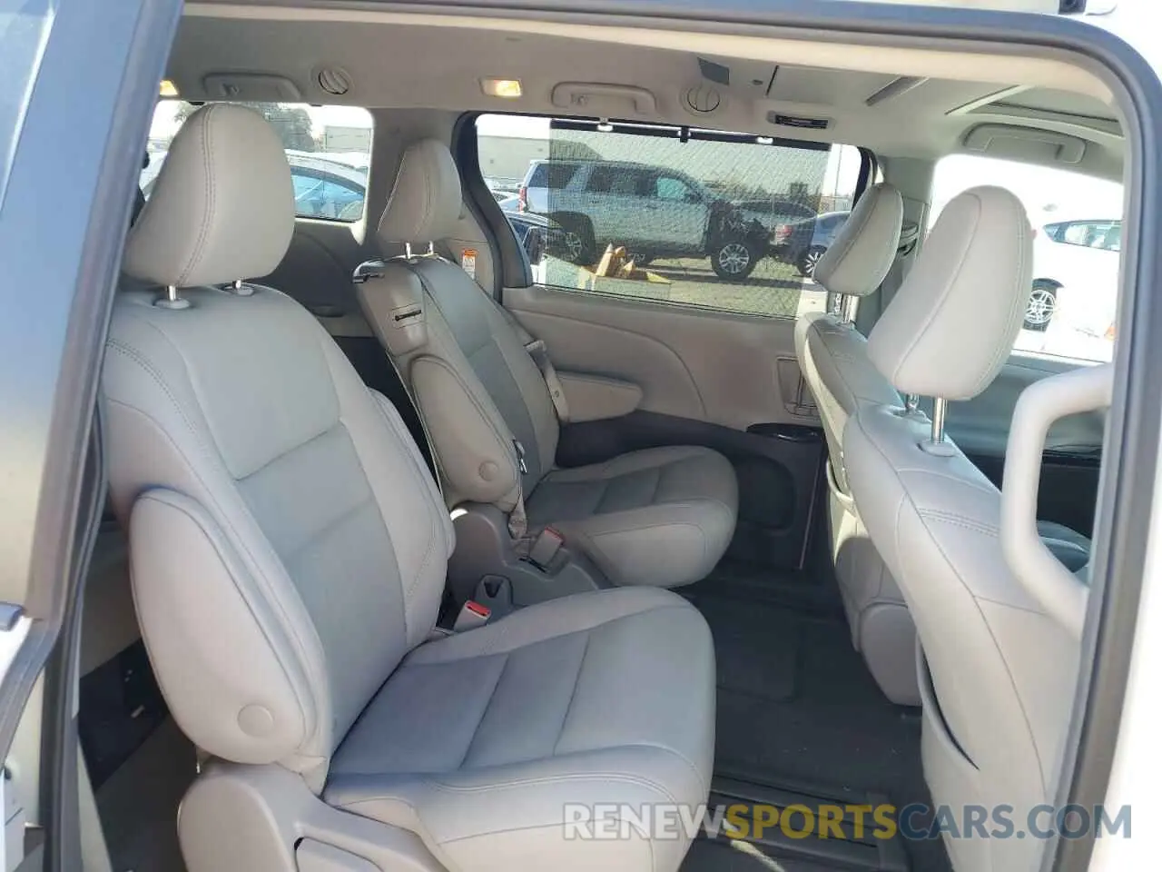11 fotografías del automóvil dañado 5TDYZ3DCXKS966645 TOYOTA All Models 2019