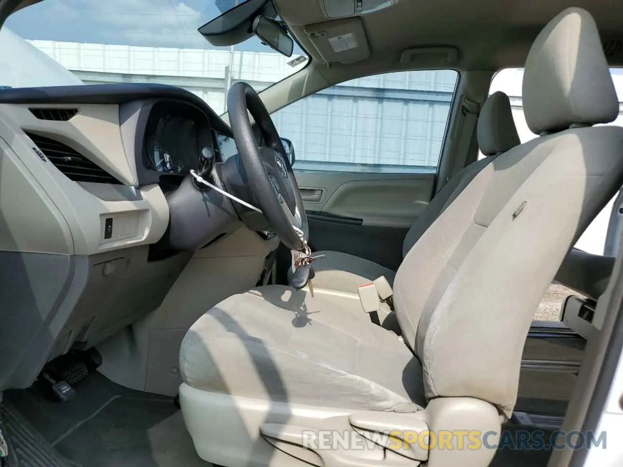 7 fotografías del automóvil dañado 5TDZZ3DC4KS008203 TOYOTA All Models 2019