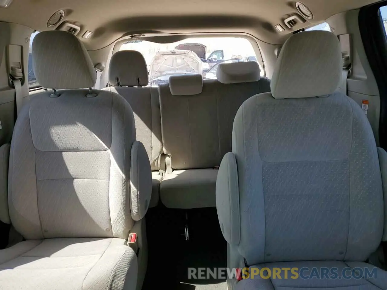 10 fotografías del automóvil dañado 5TDJZ3DC3LS240743 TOYOTA All Models 2020