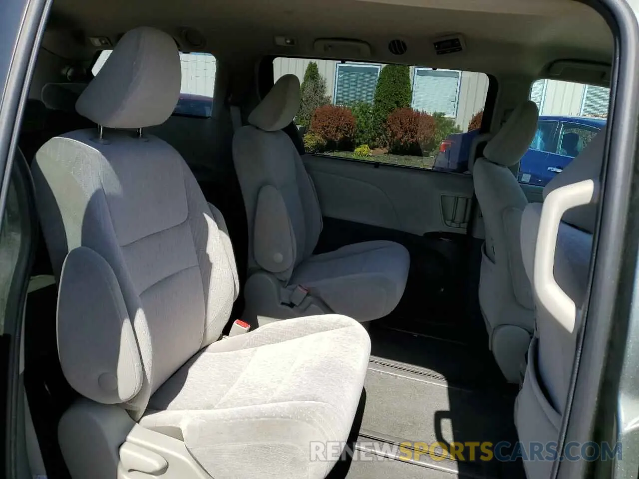 11 fotografías del automóvil dañado 5TDJZ3DC3LS240743 TOYOTA All Models 2020