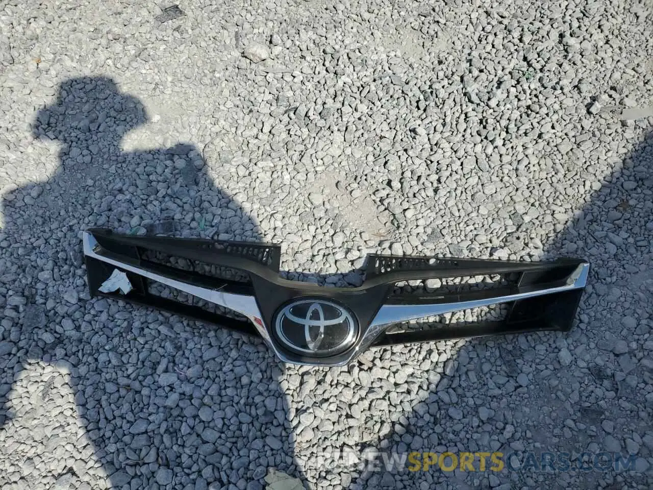13 fotografías del automóvil dañado 5TDJZ3DC5LS241702 TOYOTA All Models 2020