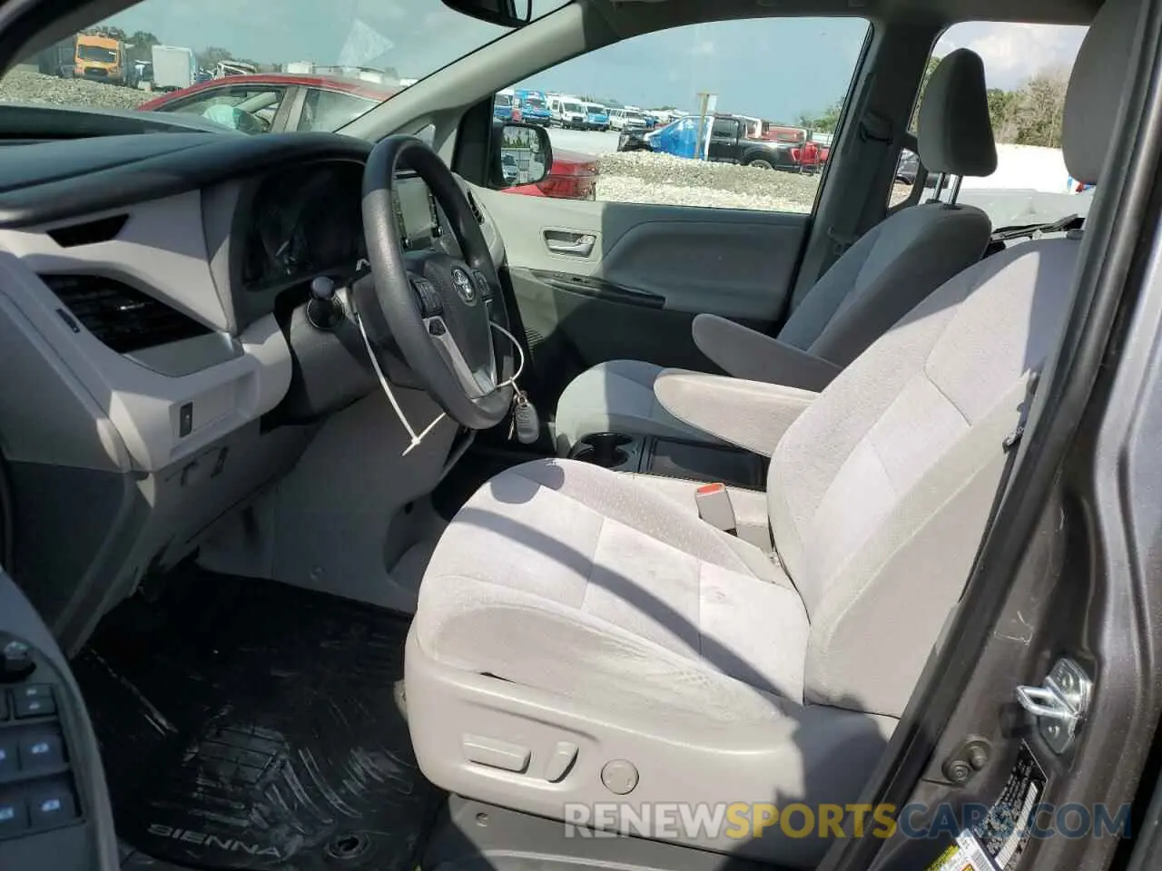 7 fotografías del automóvil dañado 5TDJZ3DC5LS241702 TOYOTA All Models 2020