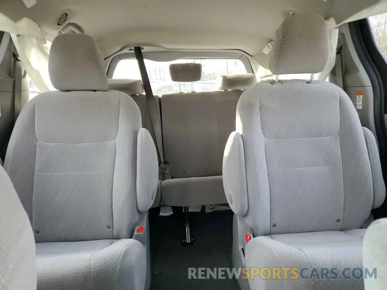 10 fotografías del automóvil dañado 5TDJZ3DCXLS231778 TOYOTA All Models 2020