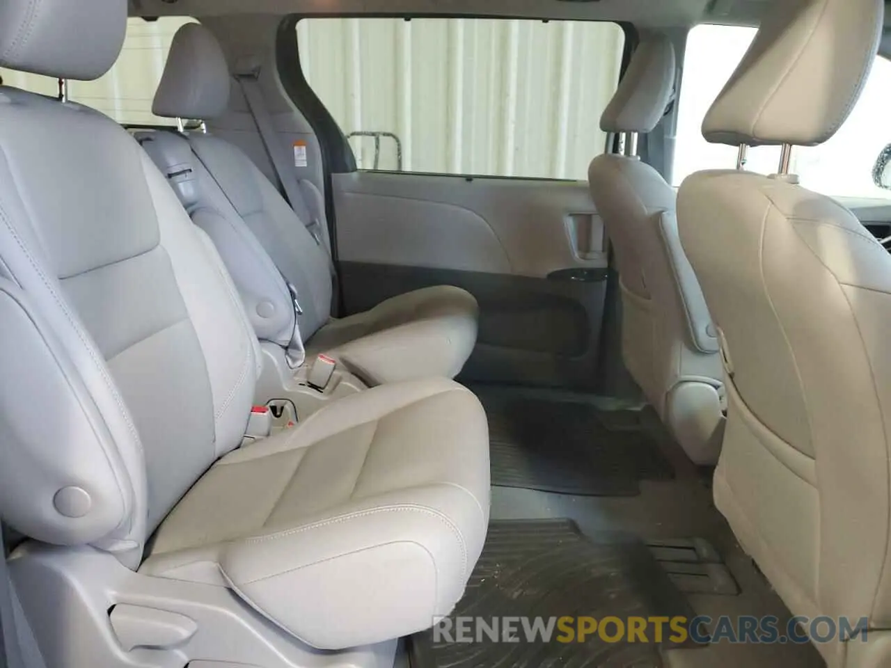 12 fotografías del automóvil dañado 5TDYZ3DC2LS075234 TOYOTA All Models 2020