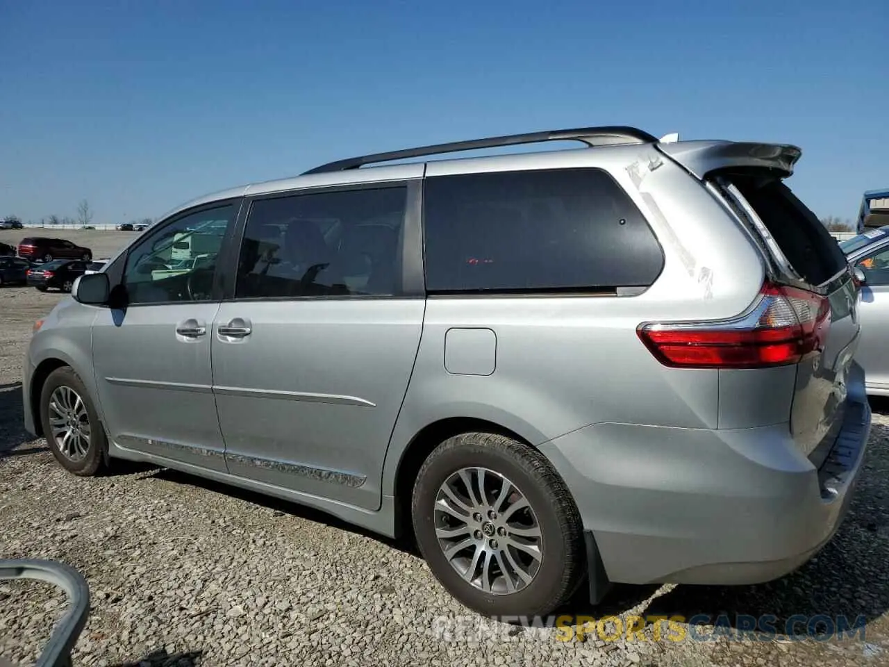 2 fotografías del automóvil dañado 5TDYZ3DC2LS075234 TOYOTA All Models 2020