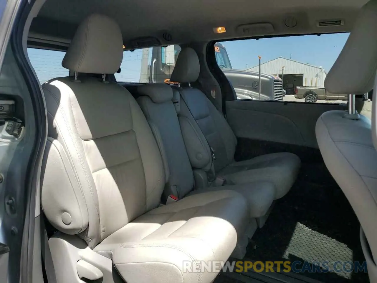 11 fotografías del automóvil dañado 5TDYZ3DC6LS066665 TOYOTA All Models 2020