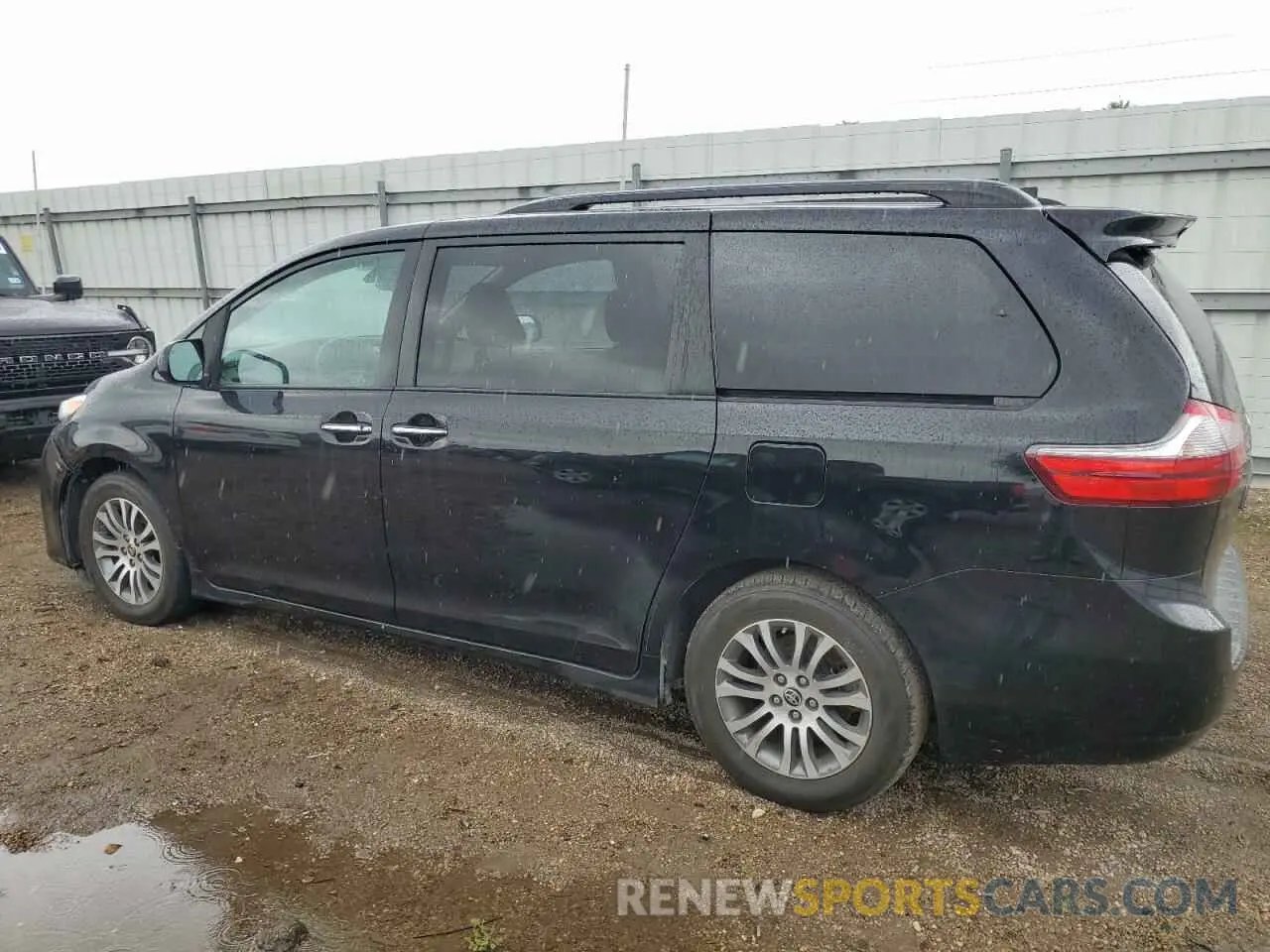 2 fotografías del automóvil dañado 5TDYZ3DC7LS059238 TOYOTA All Models 2020
