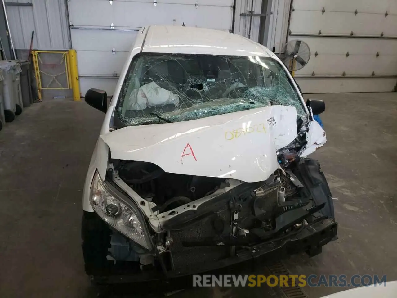 5 fotografías del automóvil dañado 5TDZZ3DC6LS039860 TOYOTA All Models 2020