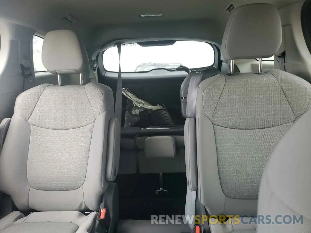 10 fotografías del automóvil dañado 5TDBRKEC2MS031556 TOYOTA All Models 2021