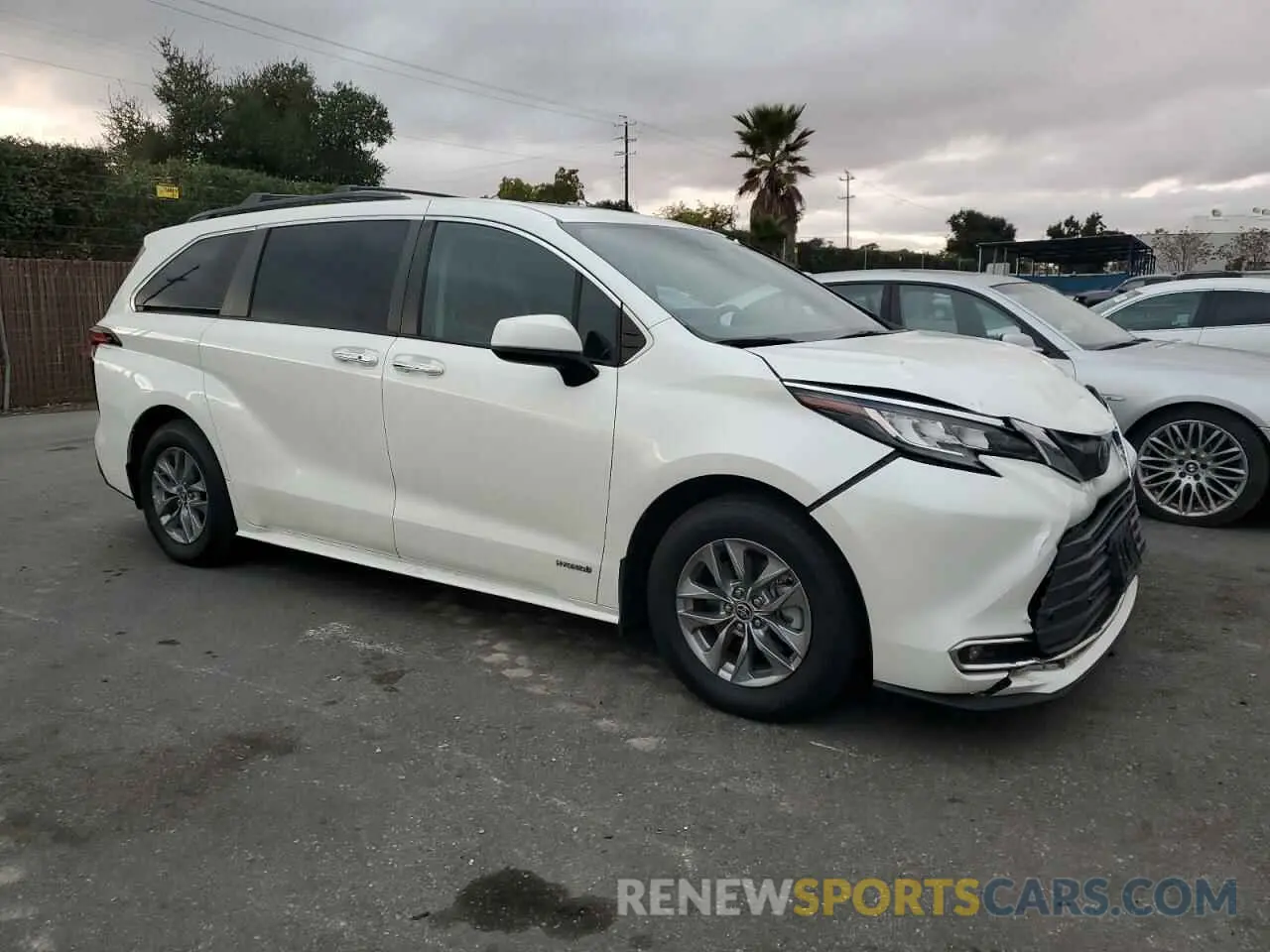 4 fotografías del automóvil dañado 5TDJRKEC3MS038141 TOYOTA All Models 2021