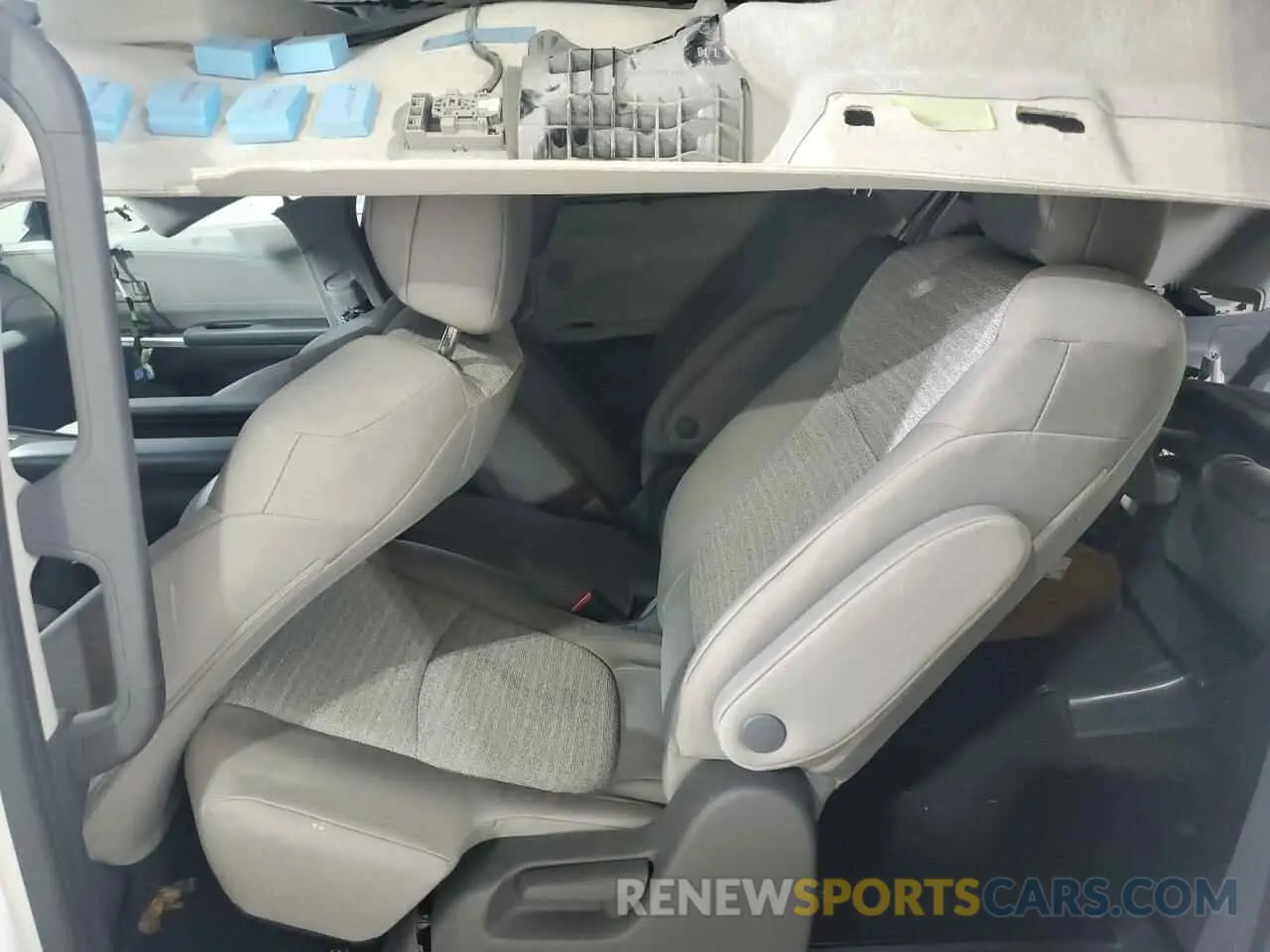 11 fotografías del automóvil dañado 5TDKRKEC6MS063474 TOYOTA All Models 2021