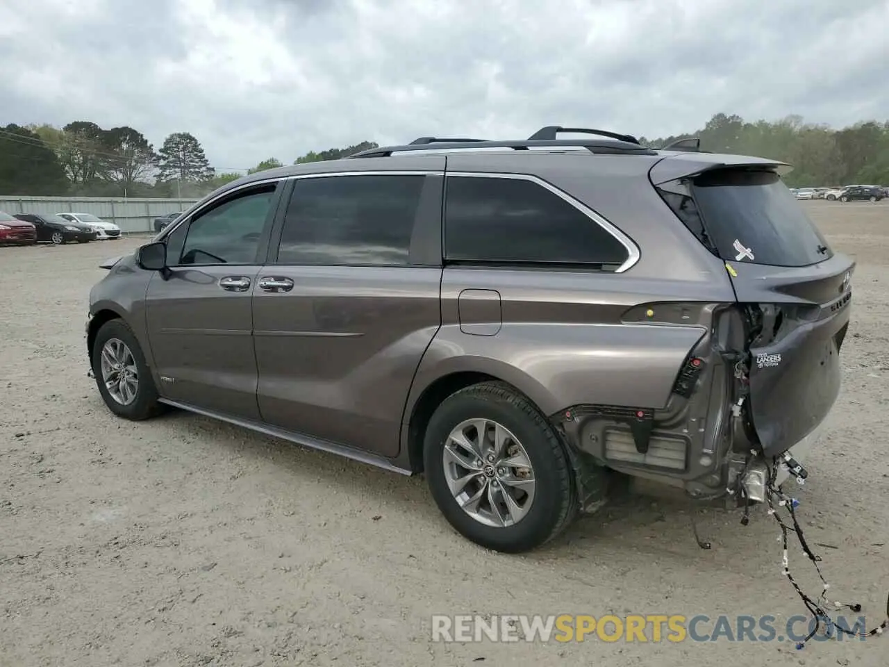 2 fotografías del automóvil dañado 5TDYRKEC3MS065158 TOYOTA All Models 2021