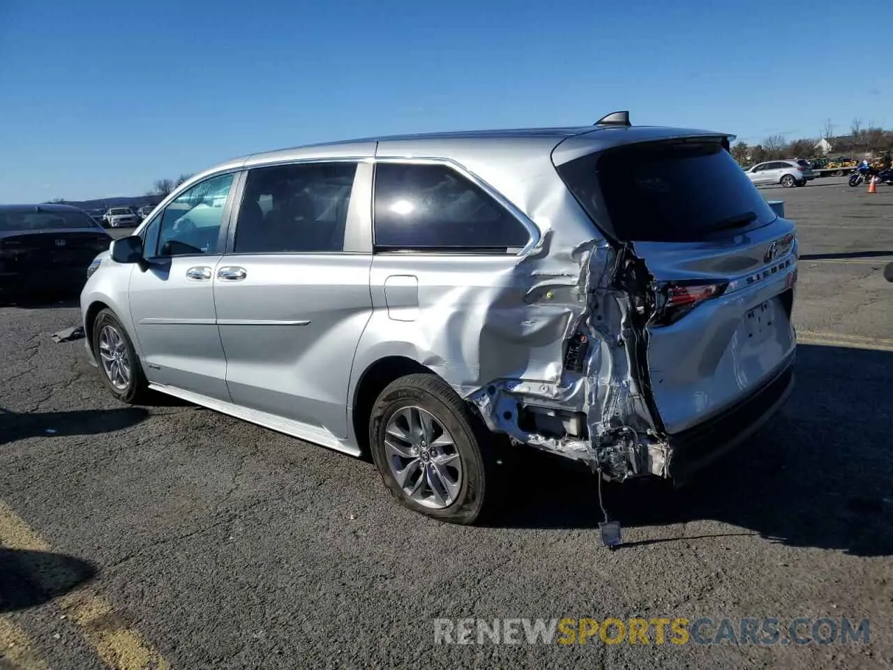 2 fotografías del automóvil dañado 5TDYRKECXMS022873 TOYOTA All Models 2021