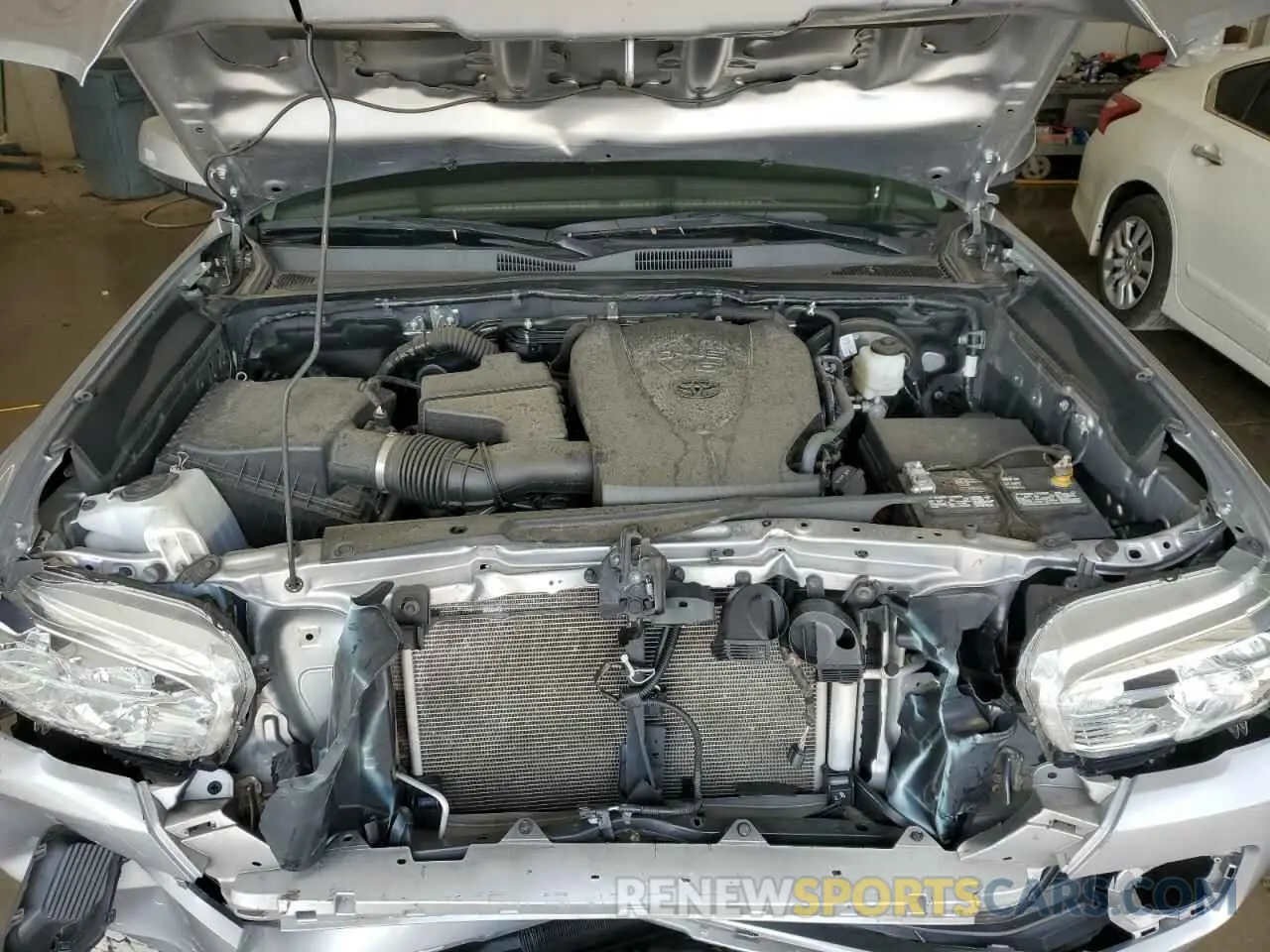 11 fotografías del automóvil dañado 5TFCZ5AN4MX278567 TOYOTA All Models 2021