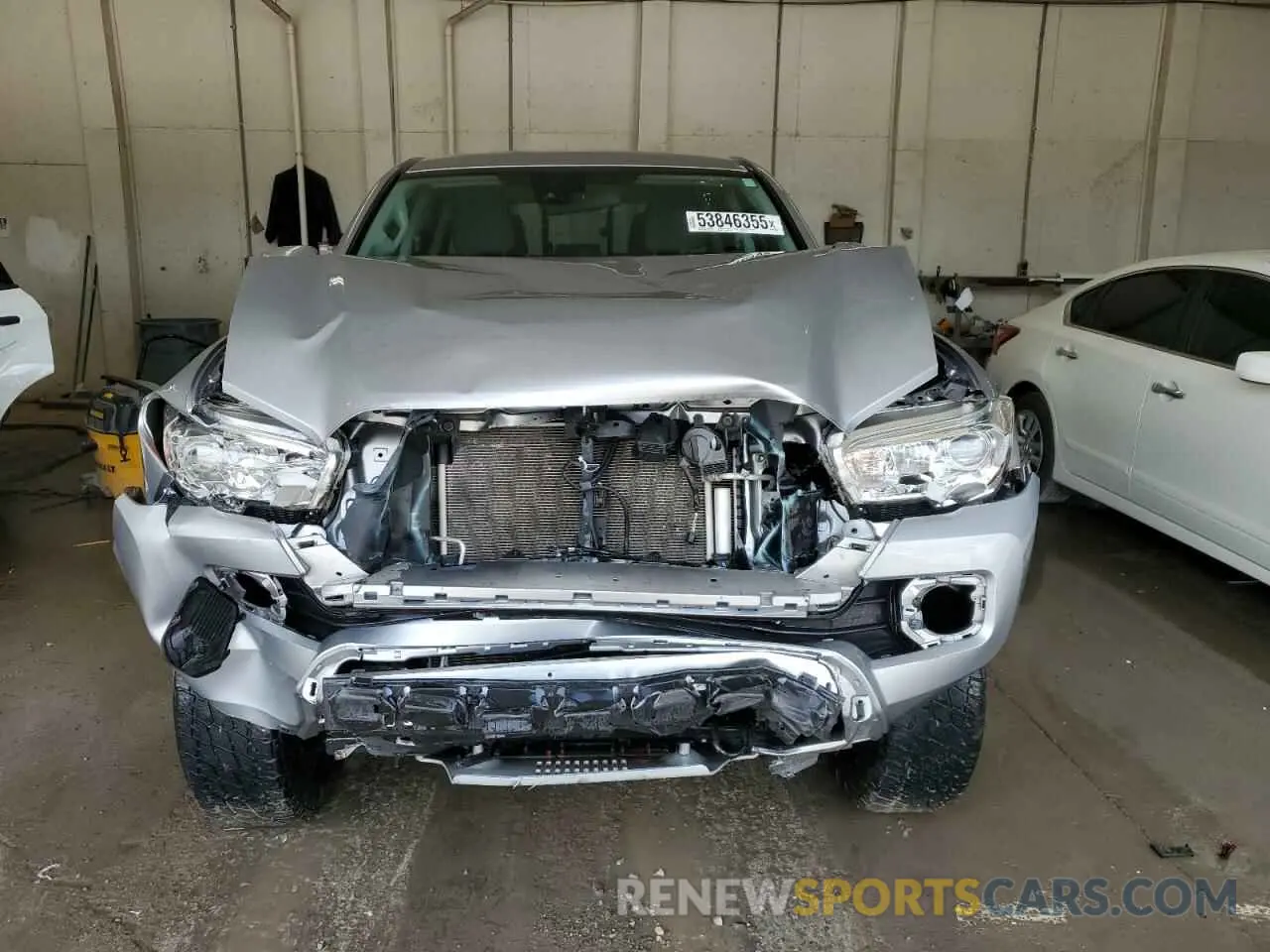 5 fotografías del automóvil dañado 5TFCZ5AN4MX278567 TOYOTA All Models 2021