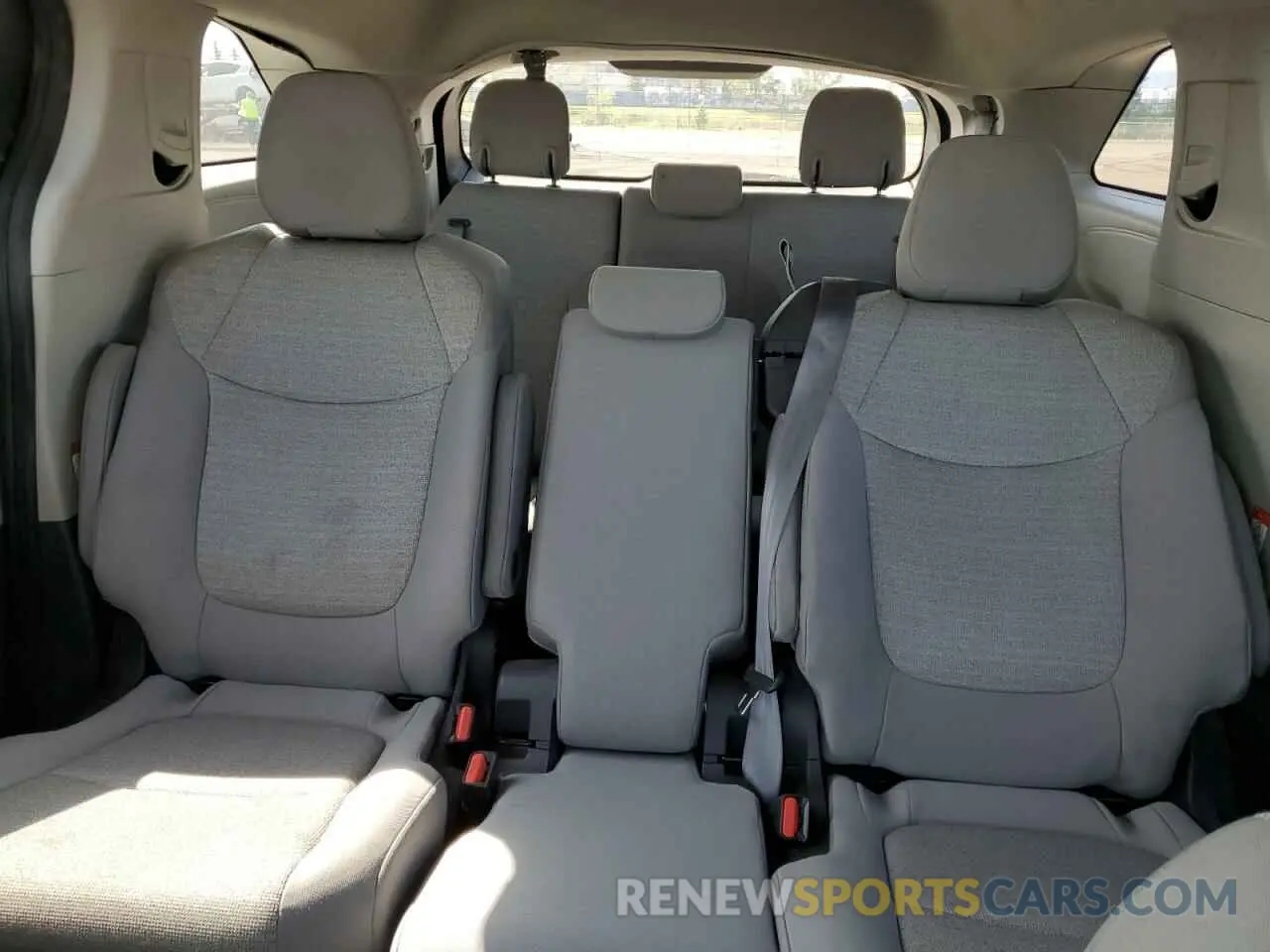 10 fotografías del automóvil dañado 5TDGSKFC3NS059022 TOYOTA All Models 2022