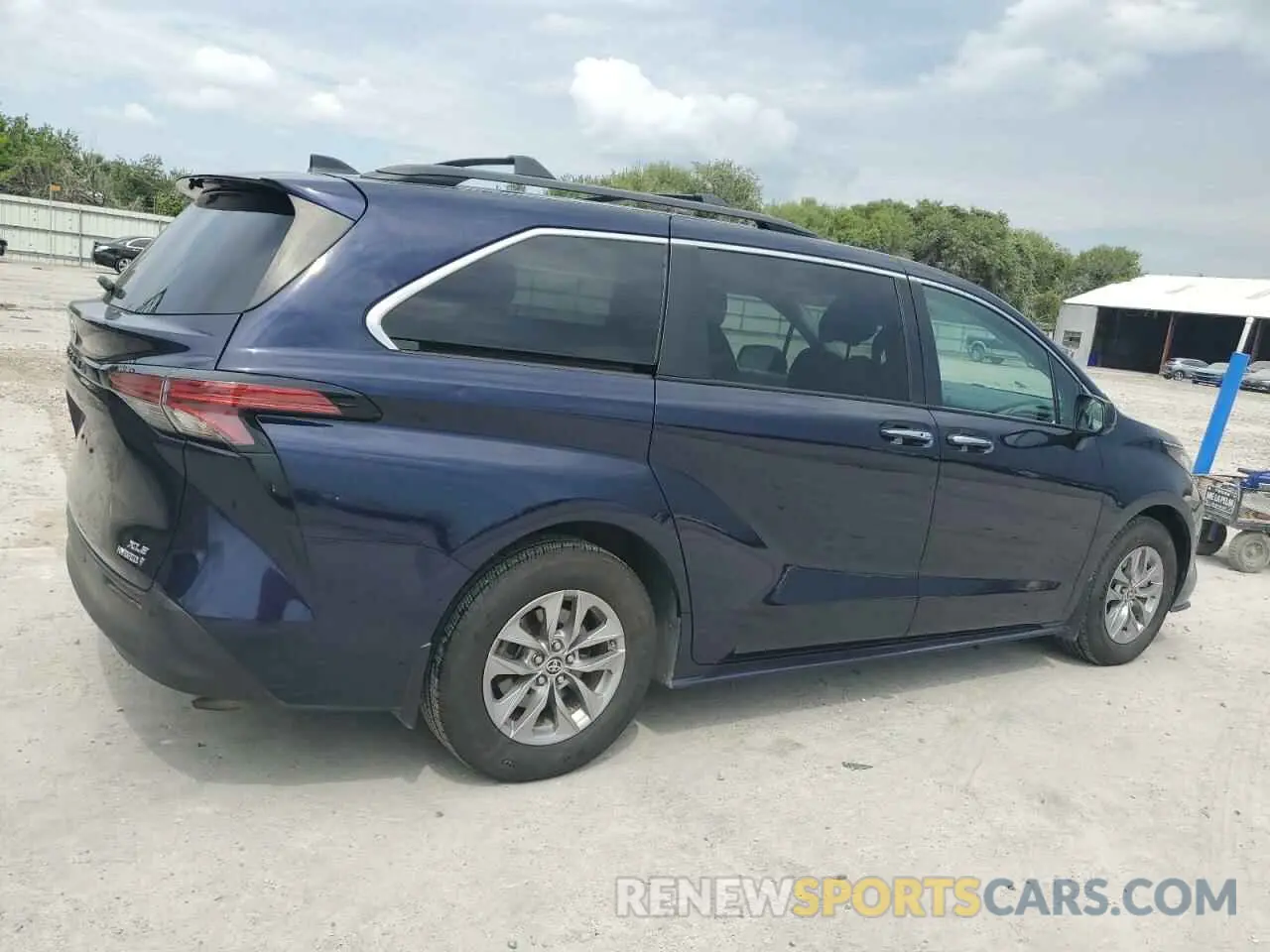 3 fotografías del automóvil dañado 5TDYRKEC0NS088432 TOYOTA All Models 2022