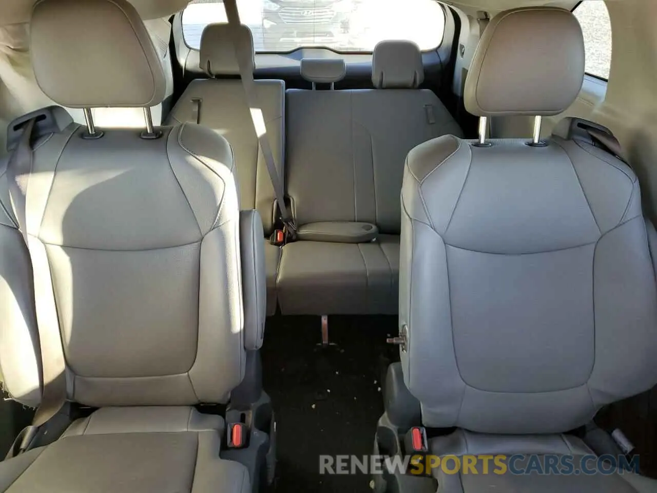 10 fotografías del automóvil dañado 5TDYRKECXNS121596 TOYOTA All Models 2022