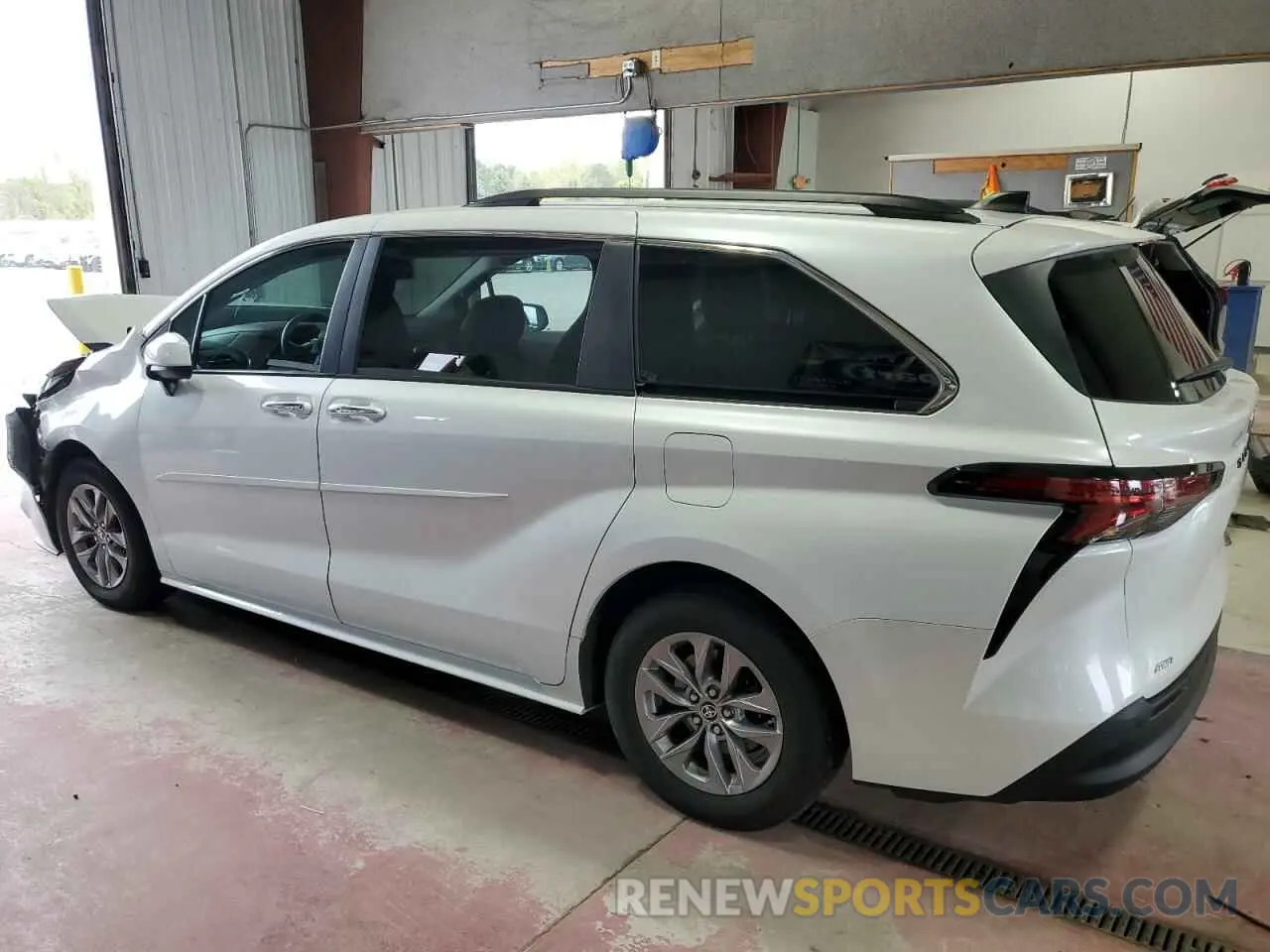 2 fotografías del automóvil dañado 5TDYSKFC5NS066266 TOYOTA All Models 2022