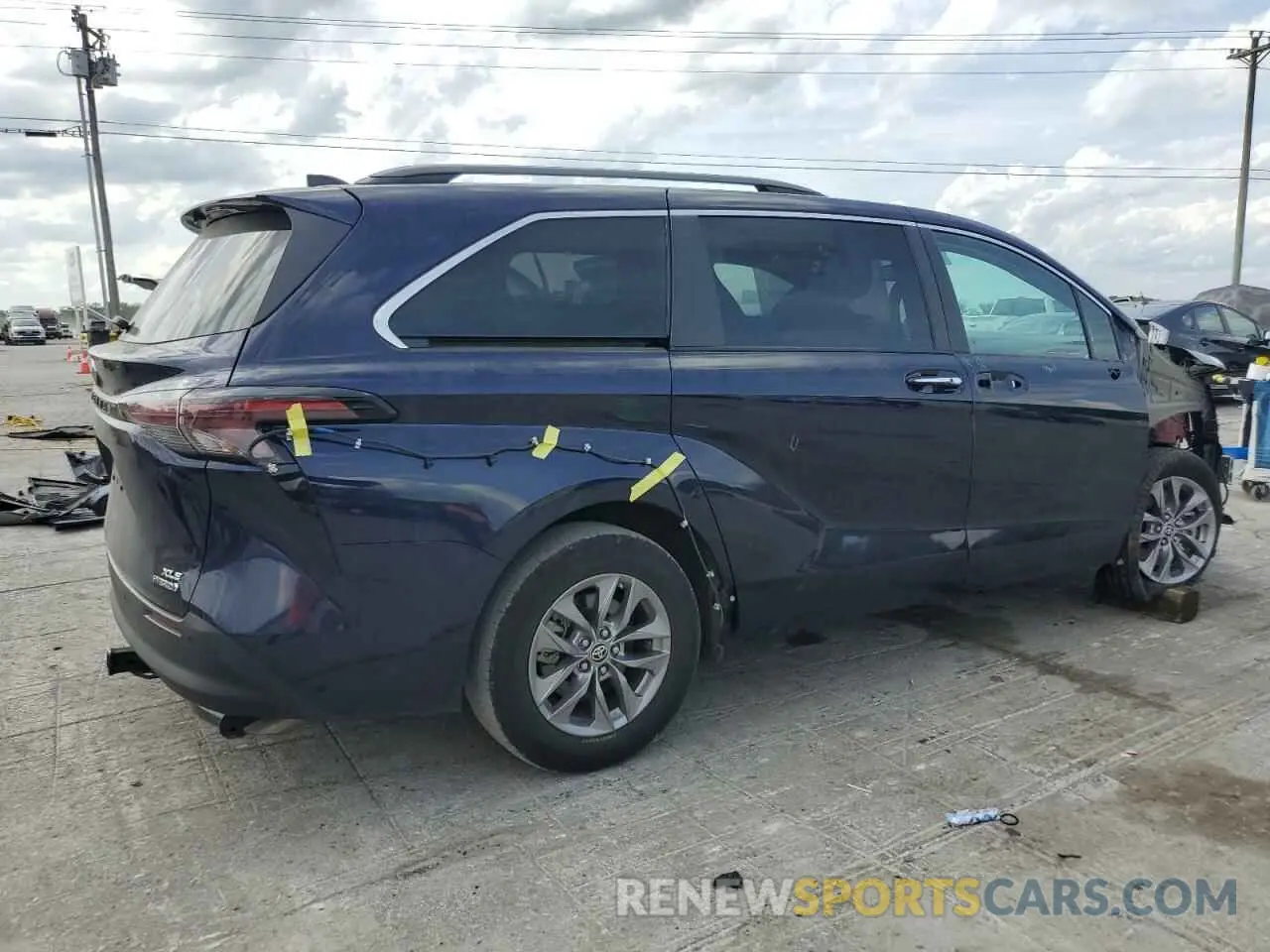 3 fotografías del automóvil dañado 5TDYRKEC5PS141385 TOYOTA All Models 2023