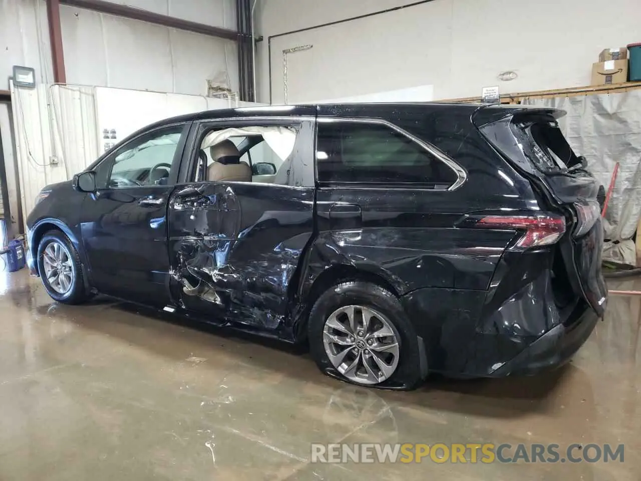 2 fotografías del automóvil dañado 5TDYSKFC6PS080602 TOYOTA All Models 2023