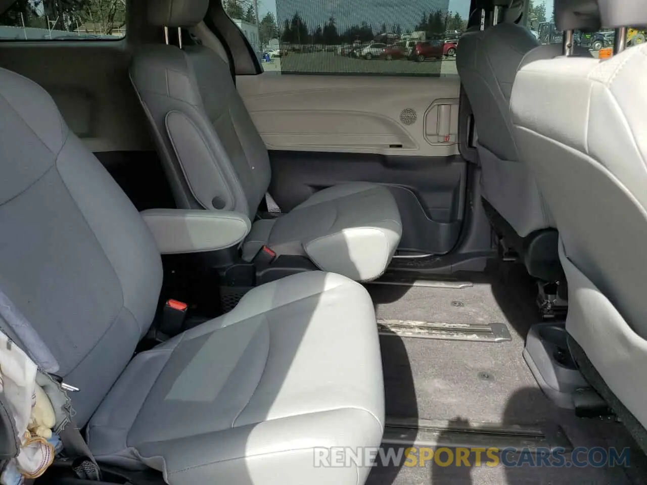 11 fotografías del automóvil dañado 5TDYSKFC8PS077927 TOYOTA All Models 2023