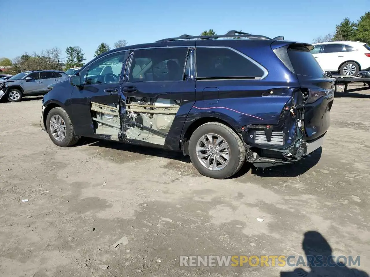 2 fotografías del automóvil dañado 5TDBSKFC4RS136089 TOYOTA All Models 2024