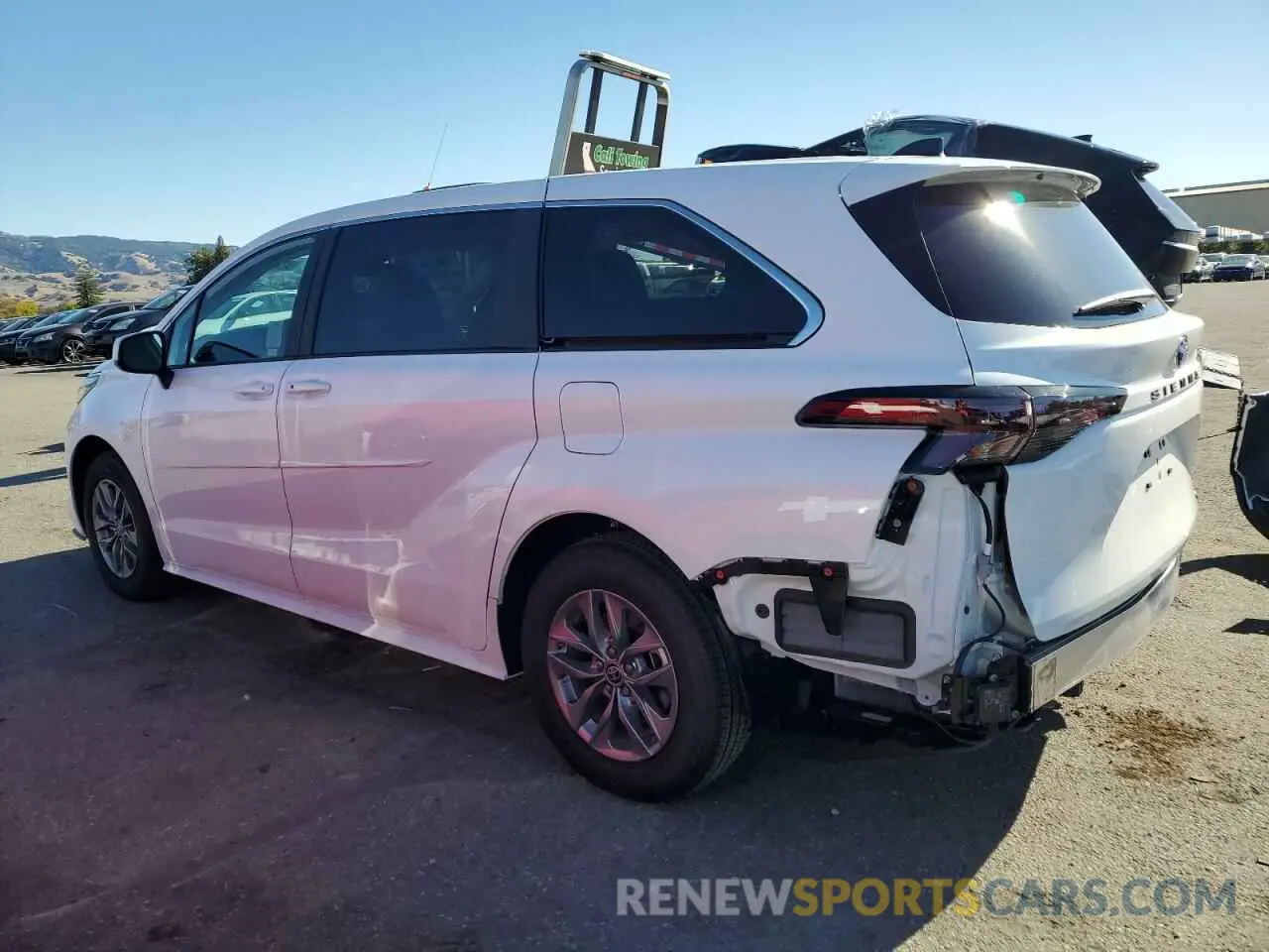2 fotografías del automóvil dañado 5TDKRKEC4RS220376 TOYOTA All Models 2024