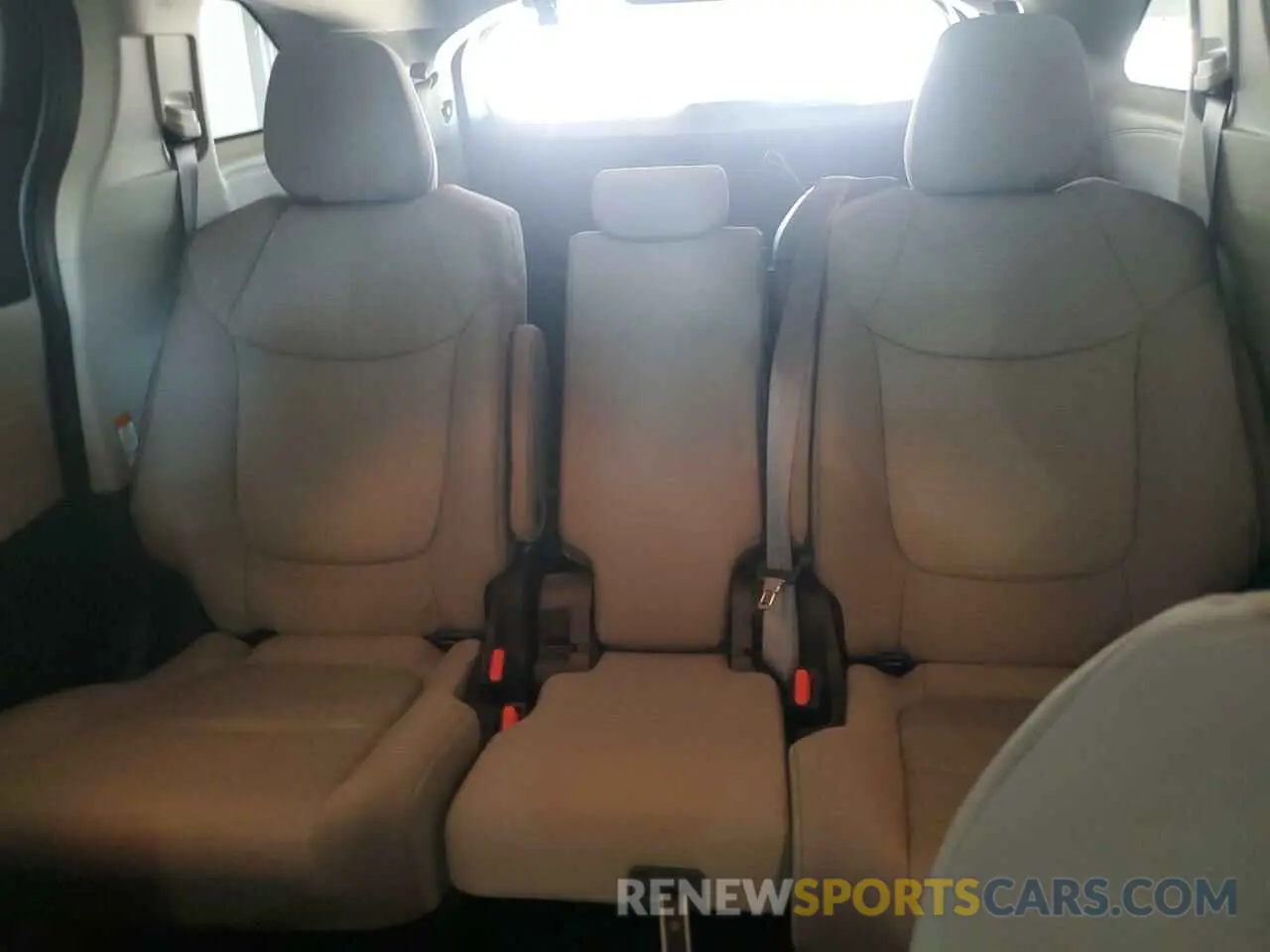 10 fotografías del automóvil dañado 5TDKSKFC6RS135350 TOYOTA All Models 2024