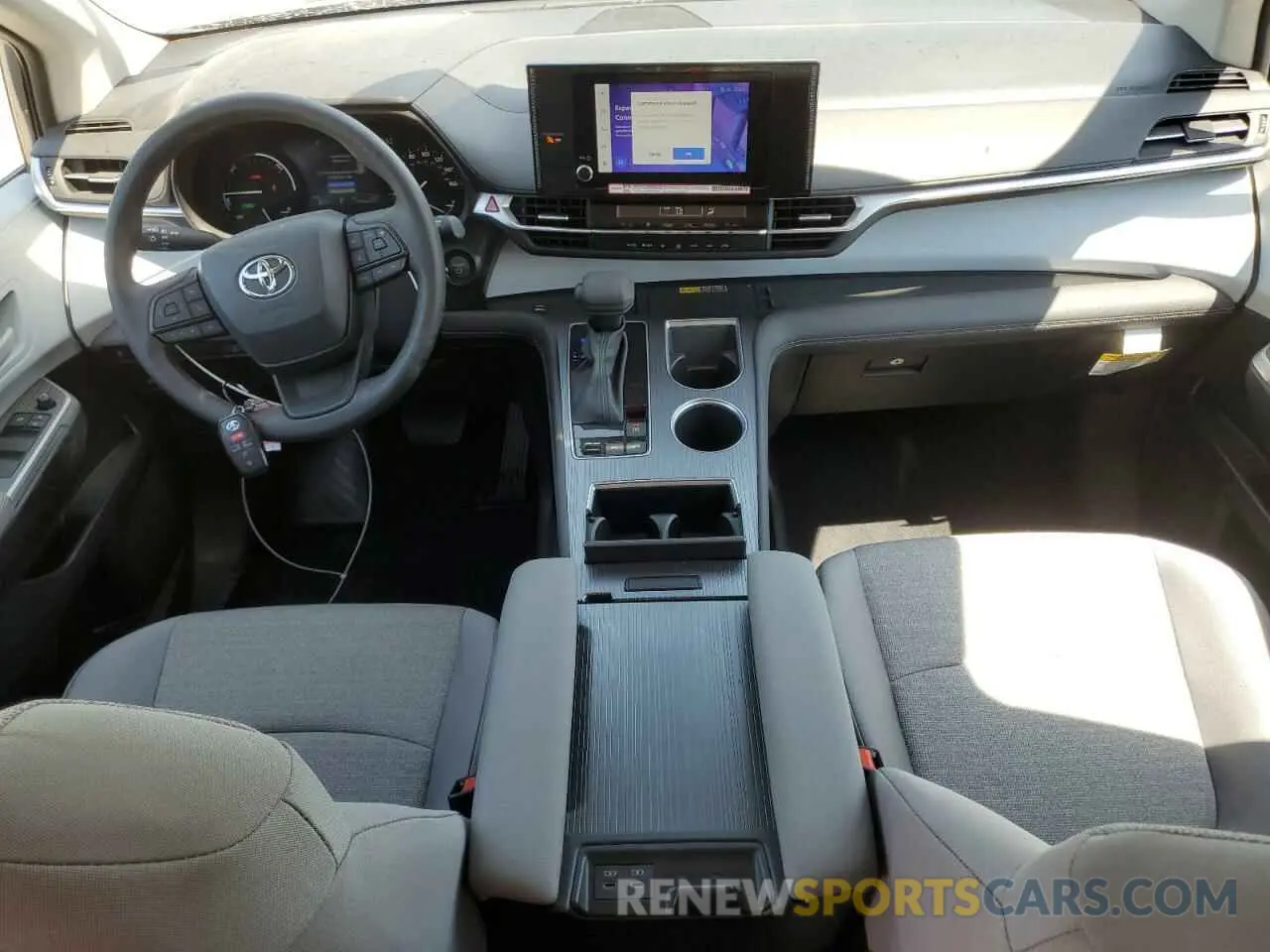 8 fotografías del automóvil dañado 5TDKRKECXSS243263 TOYOTA All Models 2025