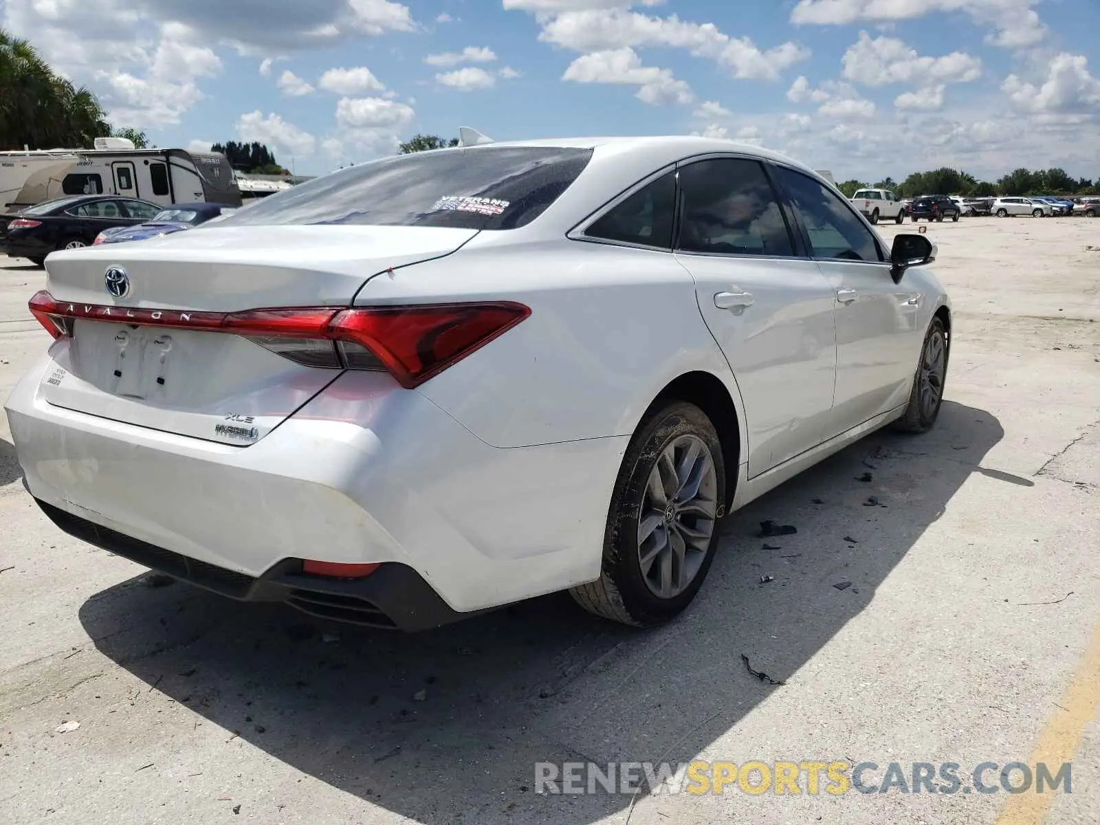 4 fotografías del automóvil dañado 4T1B21FB0KU007491 TOYOTA AVALON 2019
