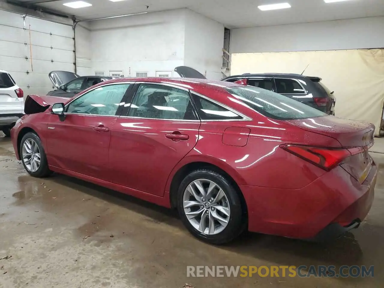 2 fotografías del automóvil dañado 4T1B21FB3KU006643 TOYOTA AVALON 2019