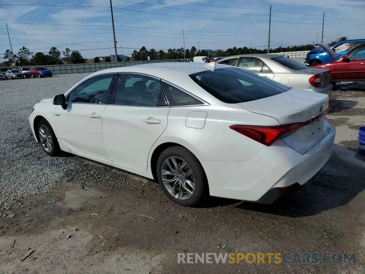 2 fotografías del automóvil dañado 4T1B21FB3KU007890 TOYOTA AVALON 2019