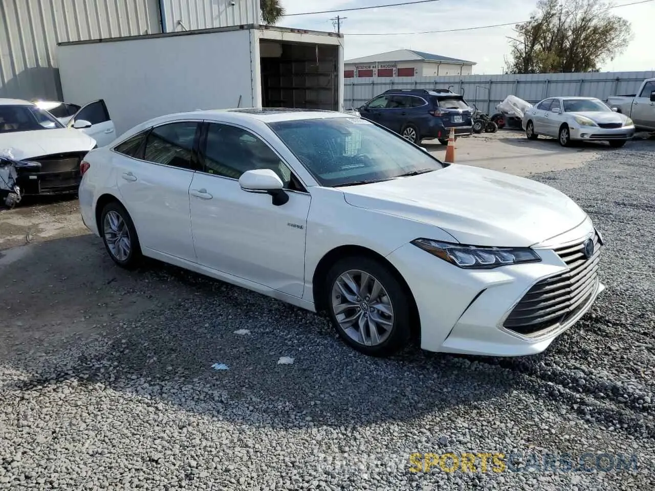 4 fotografías del automóvil dañado 4T1B21FB3KU007890 TOYOTA AVALON 2019