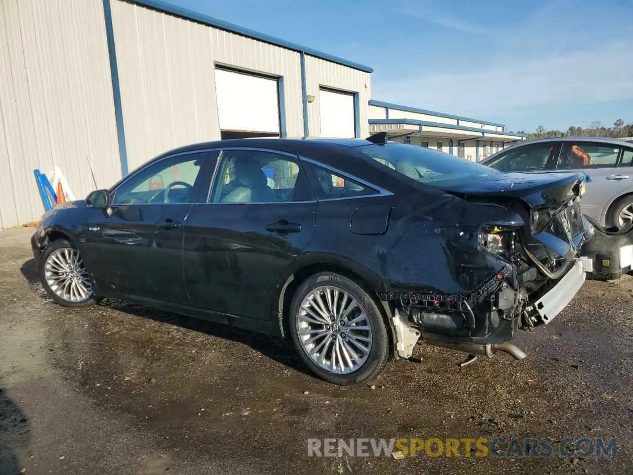 2 fotografías del automóvil dañado 4T1B21FB3KU008344 TOYOTA AVALON 2019