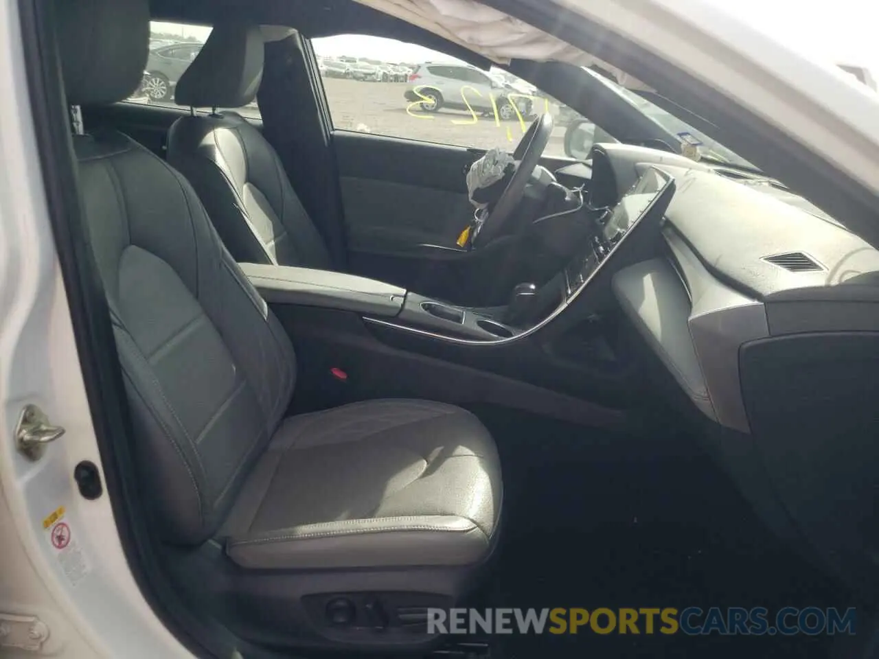5 fotografías del automóvil dañado 4T1B21FB6KU011772 TOYOTA AVALON 2019