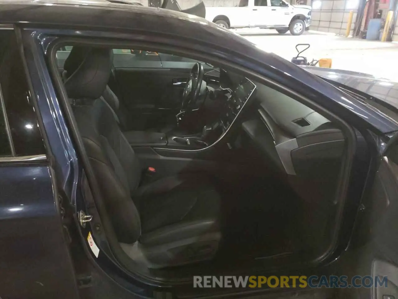 5 fotografías del automóvil dañado 4T1B21FB8KU002183 TOYOTA AVALON 2019