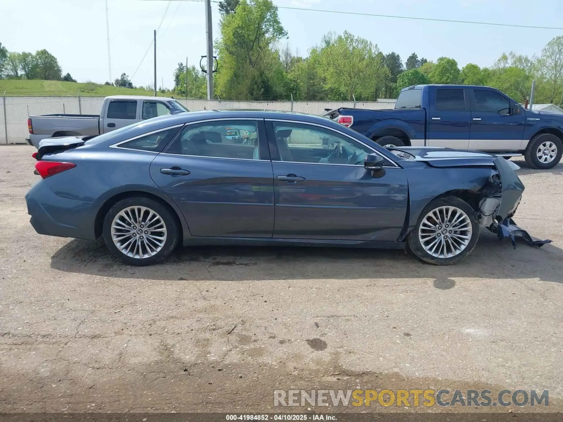 13 fotografías del automóvil dañado 4T1BZ1FB0KU030278 TOYOTA AVALON 2019