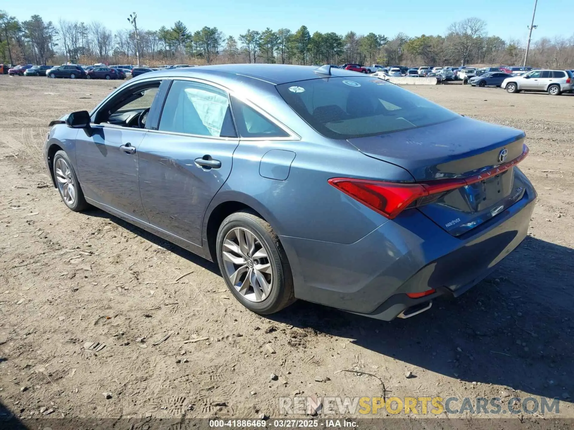 3 fotografías del automóvil dañado 4T1BZ1FB0KU036856 TOYOTA AVALON 2019