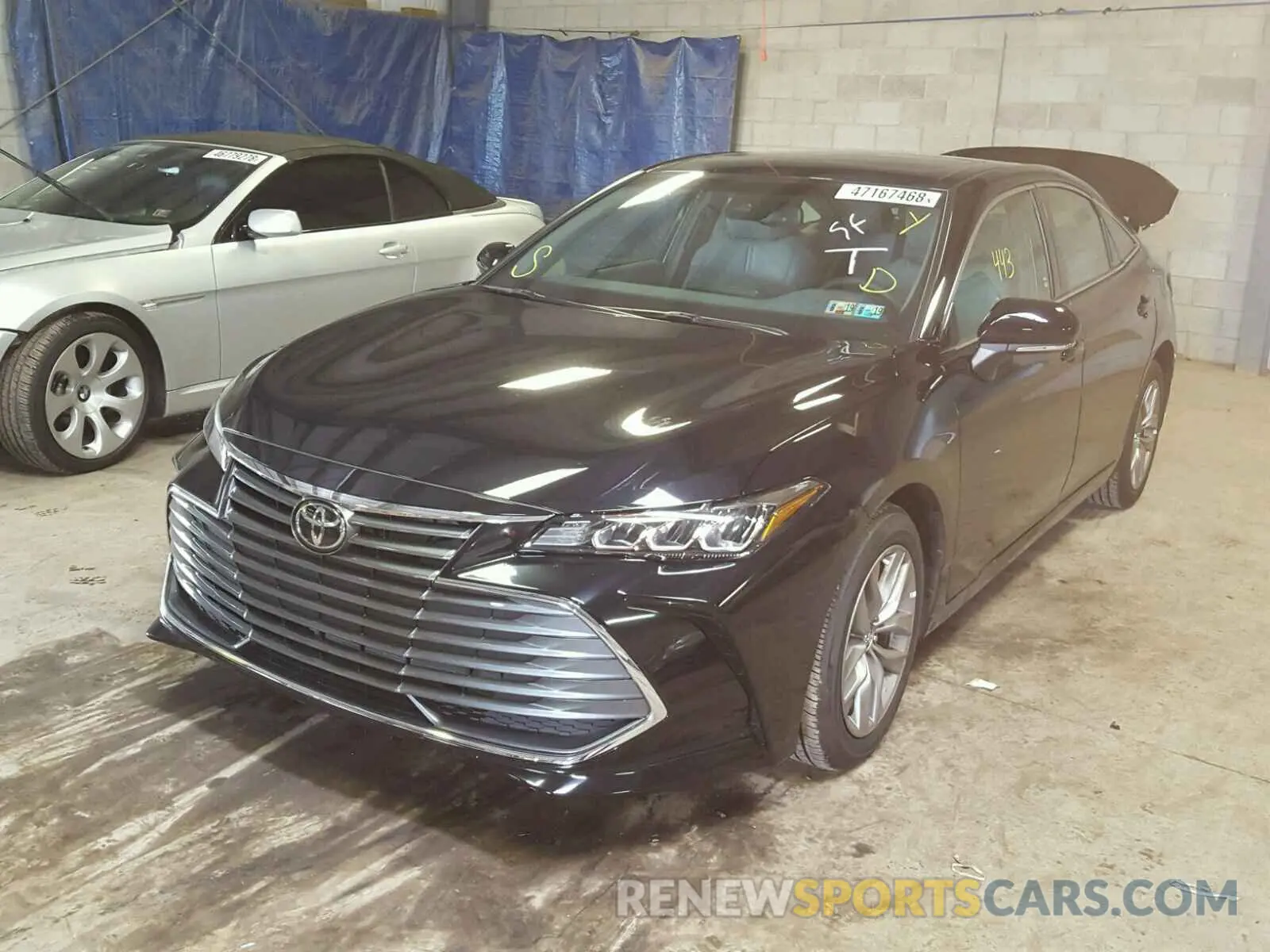 2 fotografías del automóvil dañado 4T1BZ1FB1KU003364 TOYOTA AVALON 2019