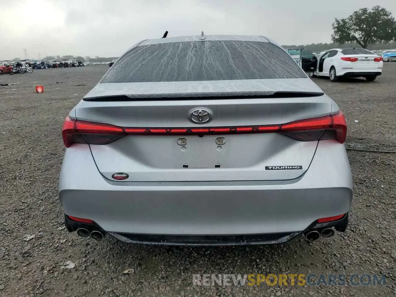 6 fotografías del automóvil dañado 4T1BZ1FB1KU010878 TOYOTA AVALON 2019