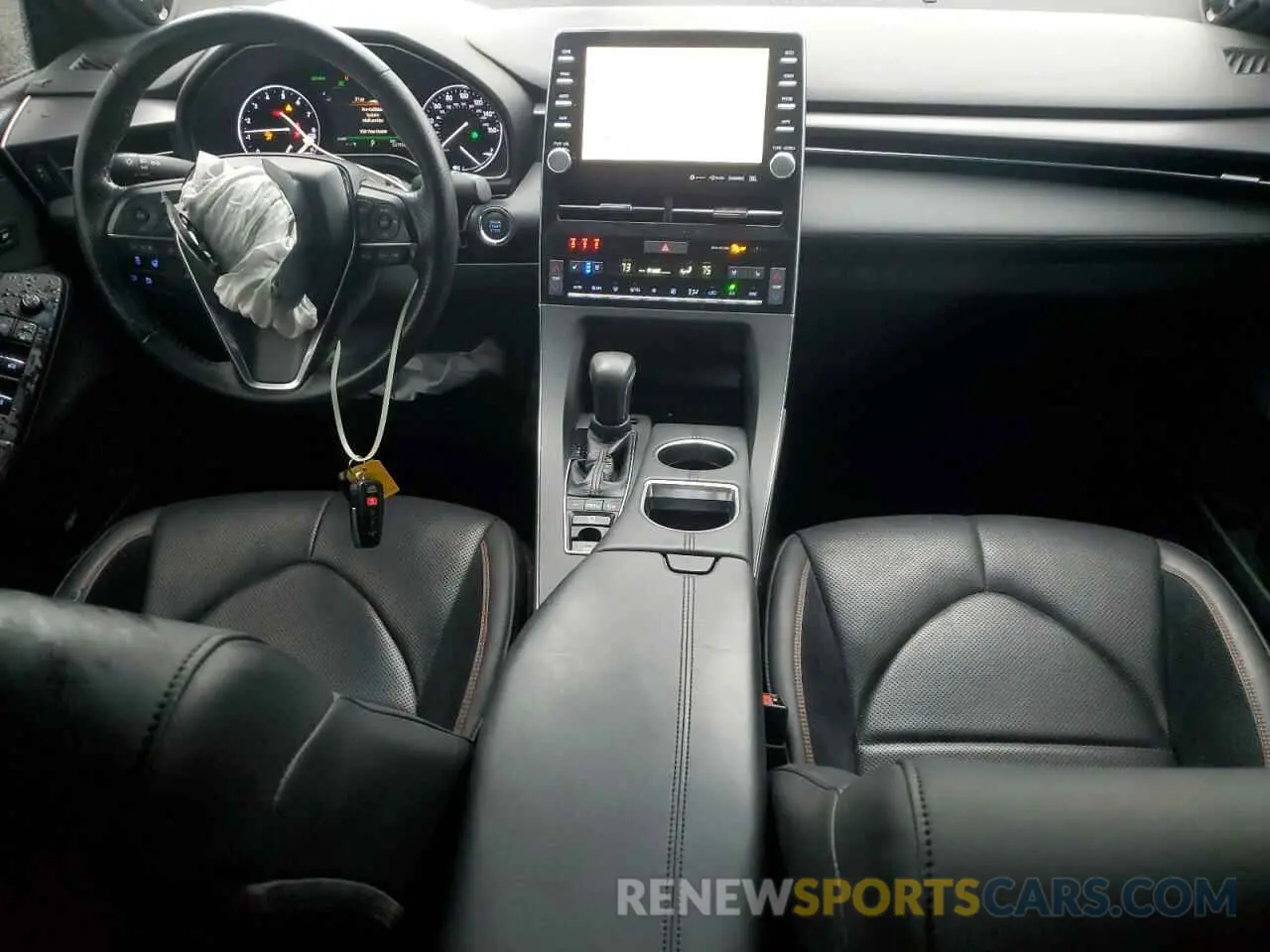 8 fotografías del automóvil dañado 4T1BZ1FB1KU010878 TOYOTA AVALON 2019